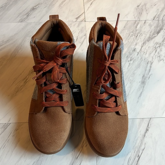 Sorel Evie Ankle lace up boot bootie shoe velvet tan black gray size 6 - Picture 2 of 7